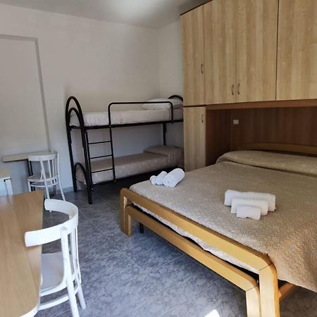 Rosy House Bed and Breakfast Scalea Exteriör bild