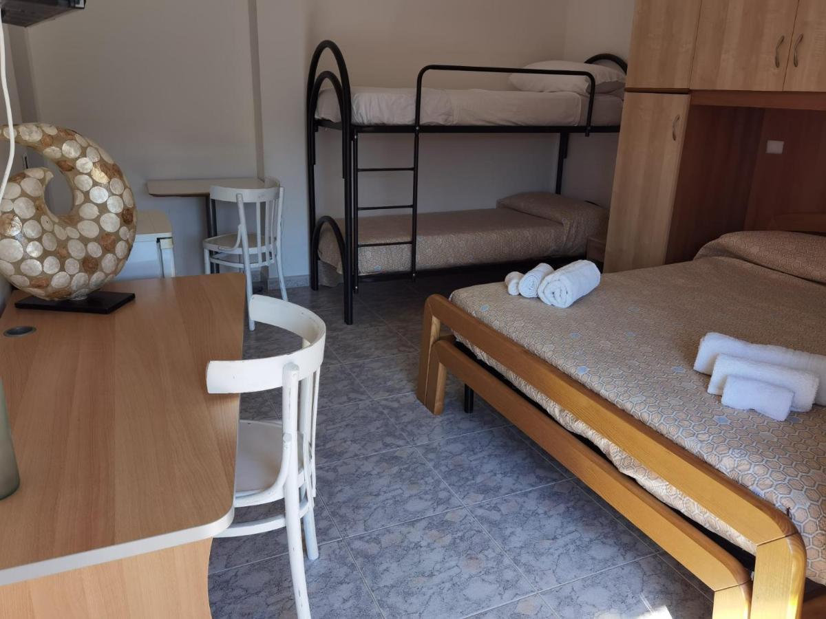 Rosy House Bed and Breakfast Scalea Exteriör bild