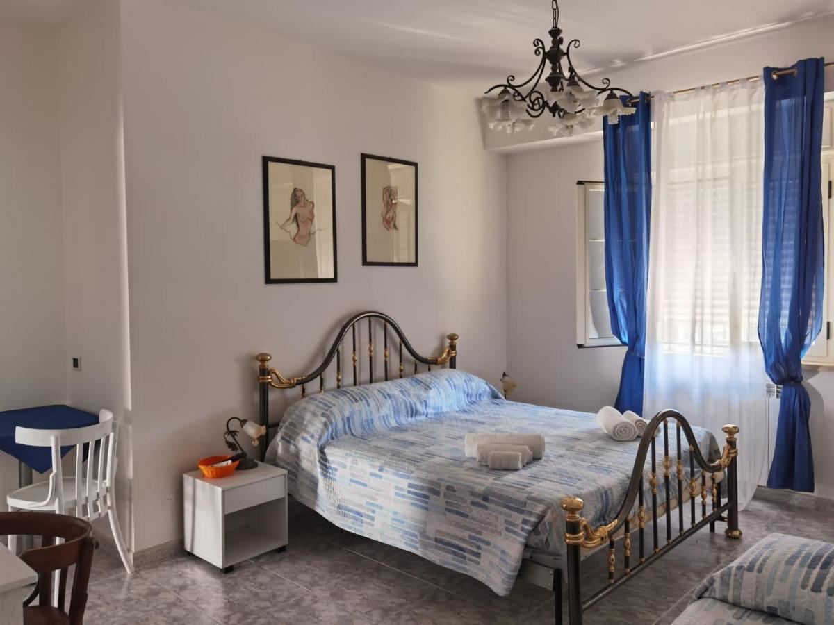 Rosy House Bed and Breakfast Scalea Exteriör bild